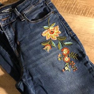 Floral embroidered jeans